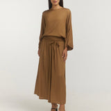 LONG SLEEVE STAPLE TOP / TAN