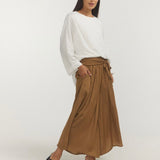 LONG SLEEVE STAPLE TOP / WHITE