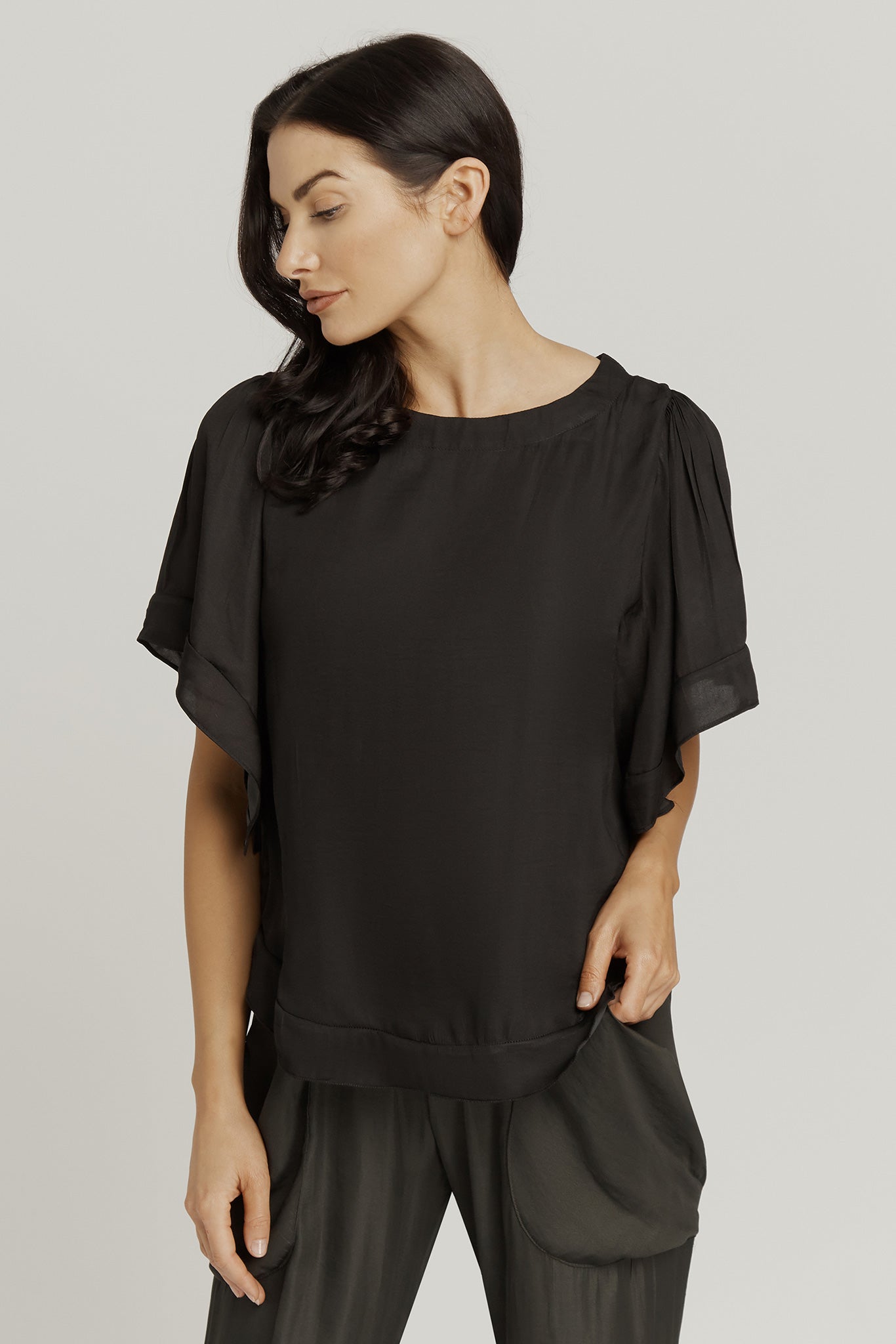 Top with short belle sleeve - Black